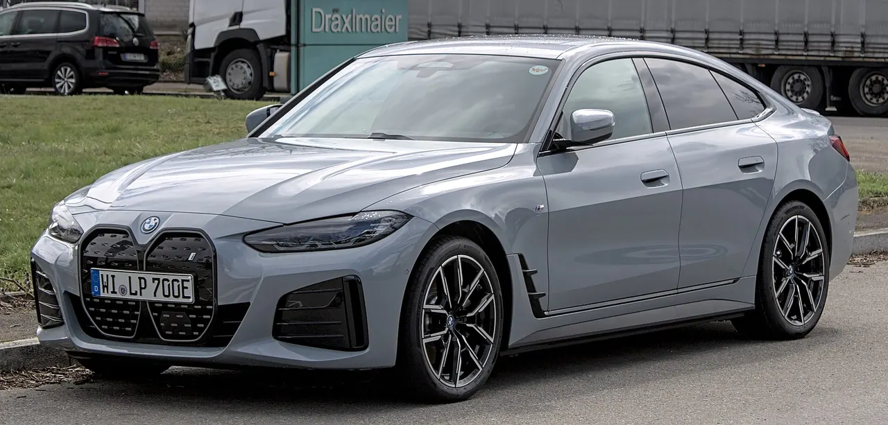 BMW i4 xDrive40