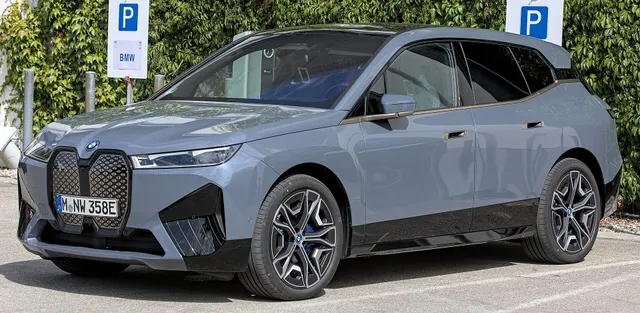 BMW iX xDrive60