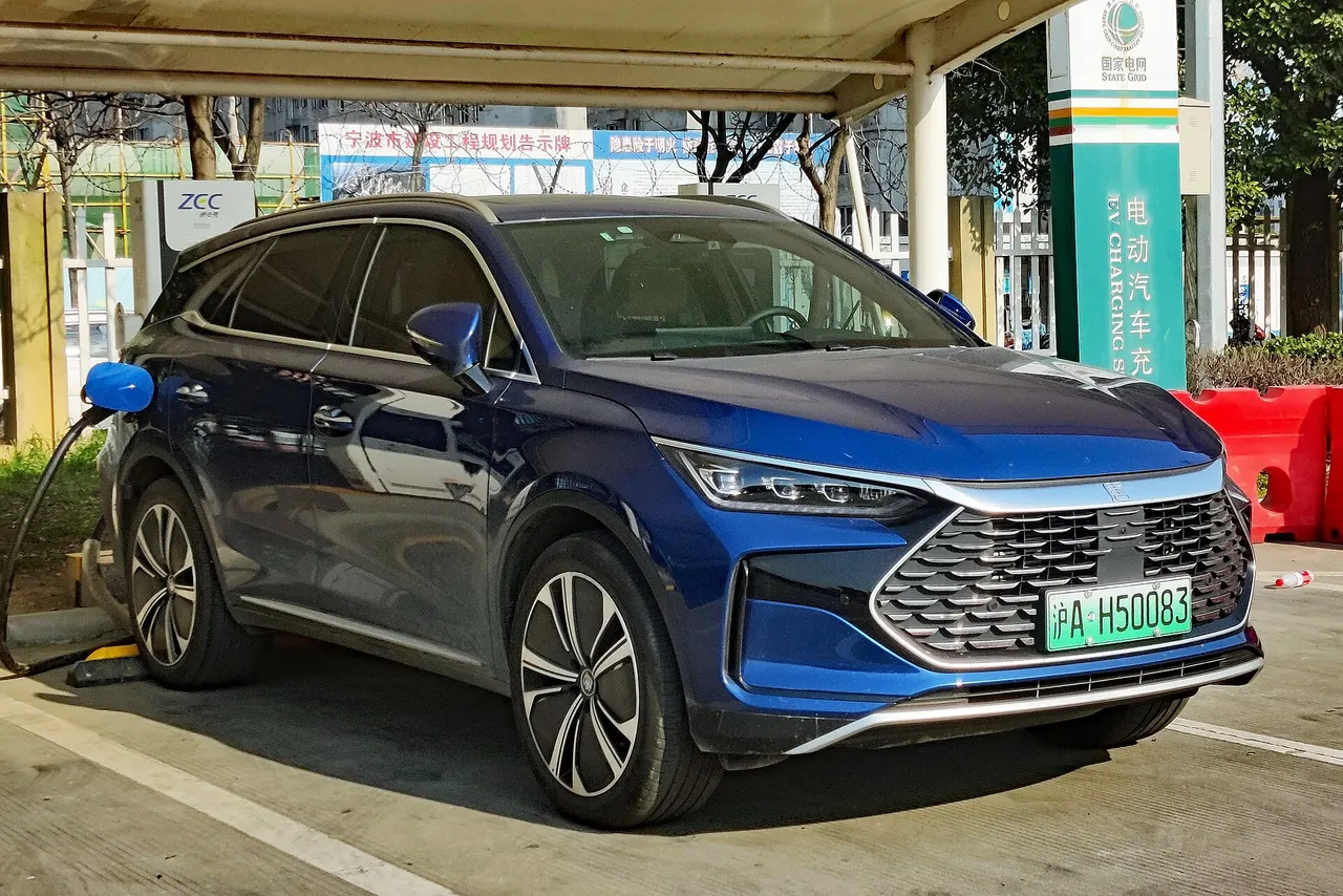 BYD TANG Flagship