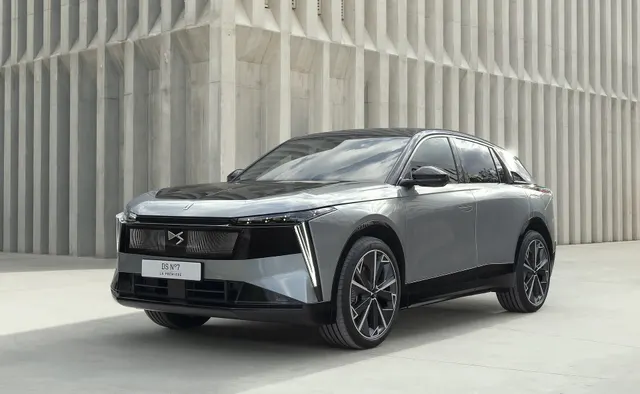 DS Automobiles N°7 FWD Long Range
