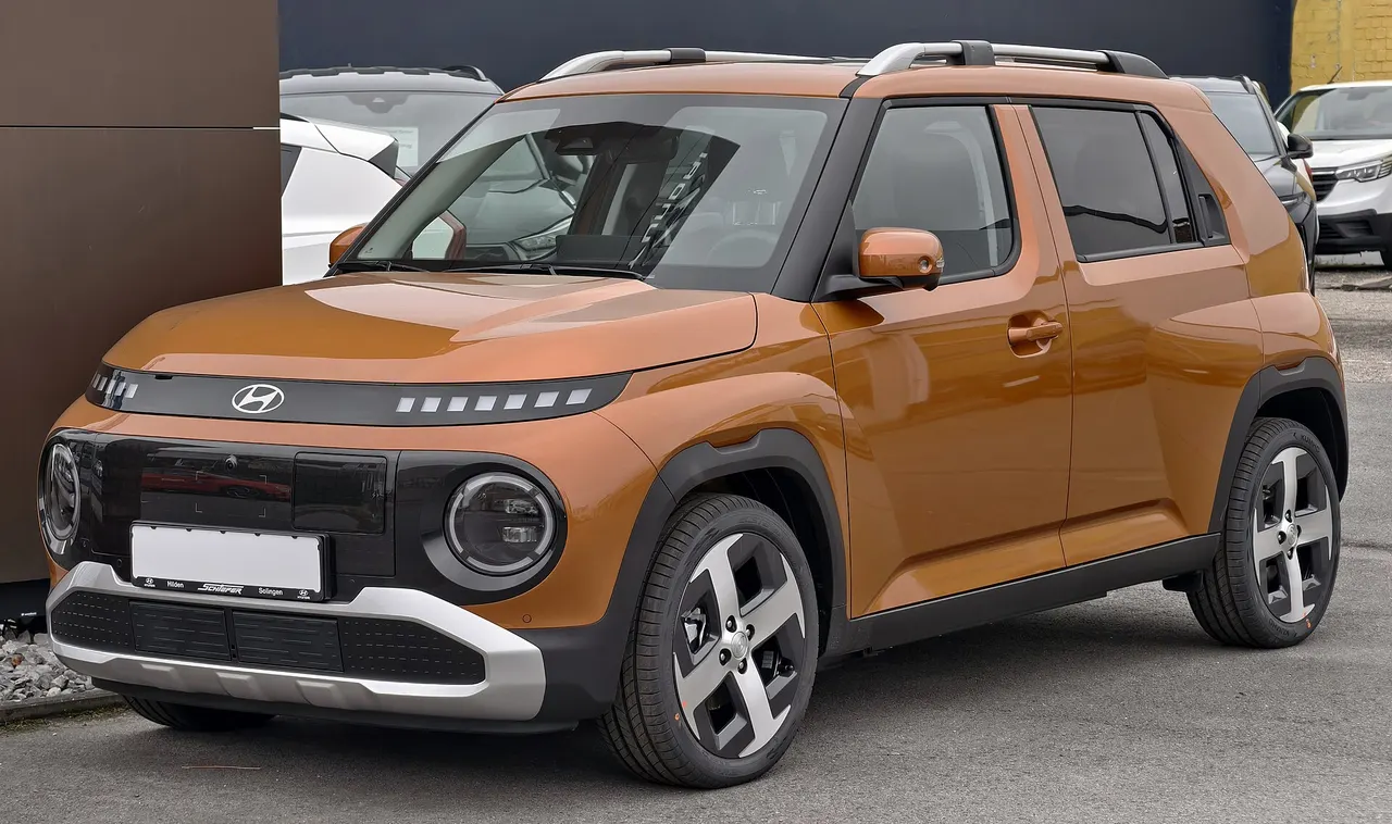 Hyundai INSTER Standard Range