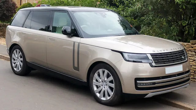 Land Rover Range Rover Sport EV550 (MY27)