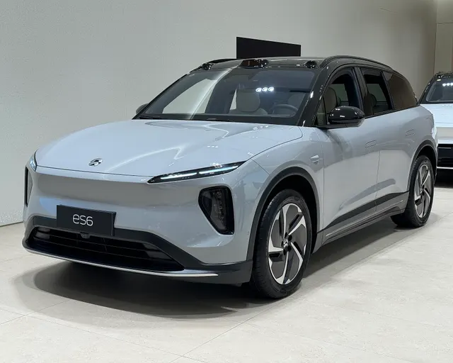 NIO EL6 Long Range