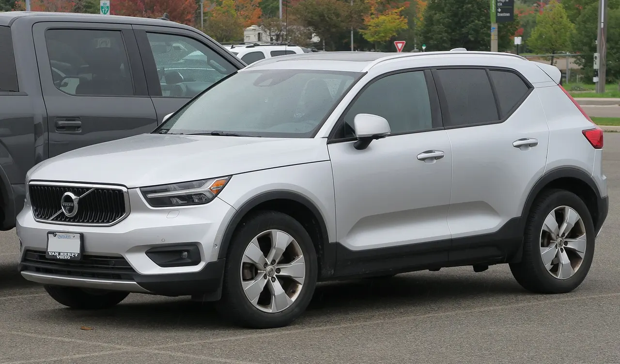 Volvo EC40 P8 AWD (MY27.5)