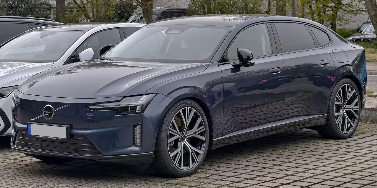 Volvo ES90 Twin Motor (MY26-27)
